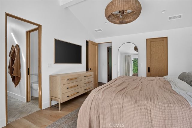 184 E Bay, Costa Mesa, CA 92627