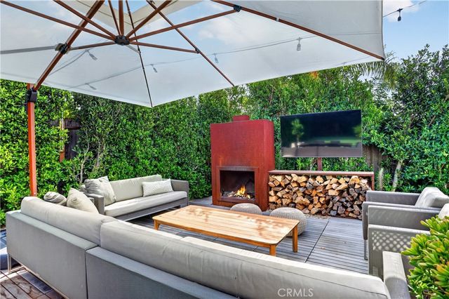 184 E Bay, Costa Mesa, CA 92627