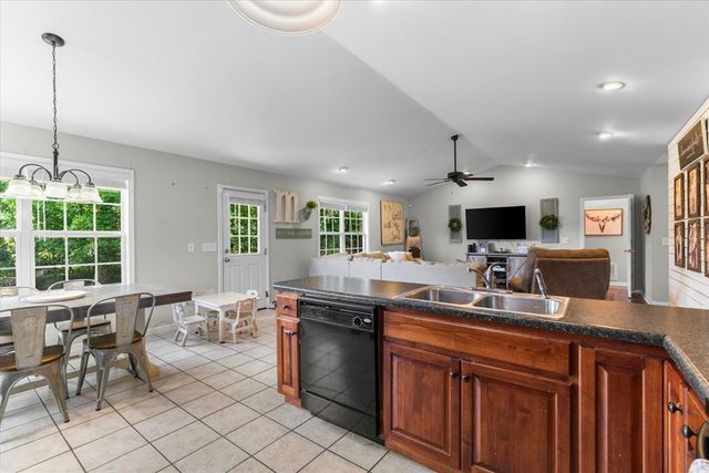 132 9th Avenue, Chatsworth, GA 30705