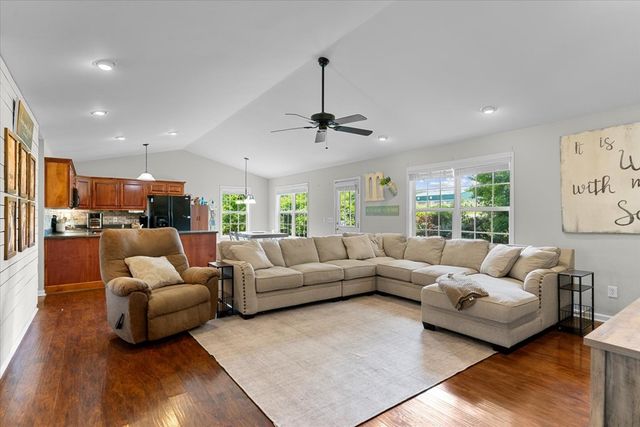 132 9th Avenue, Chatsworth, GA 30705