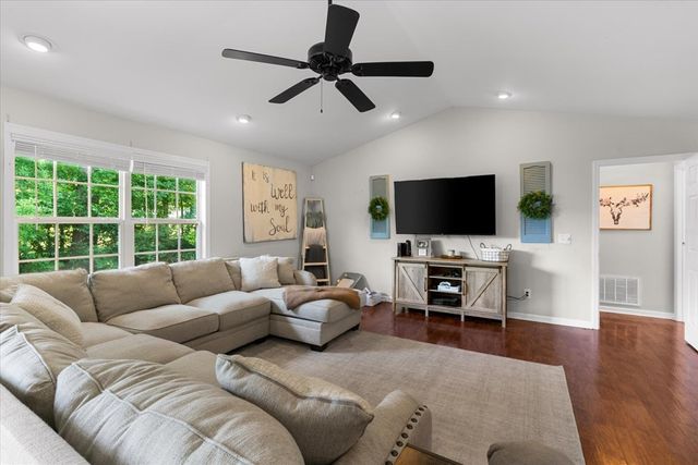 132 9th Avenue, Chatsworth, GA 30705