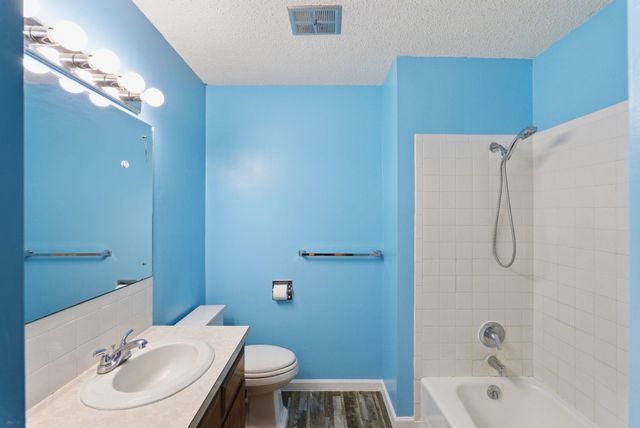 28 Harris, Rose Hill, KS 67133