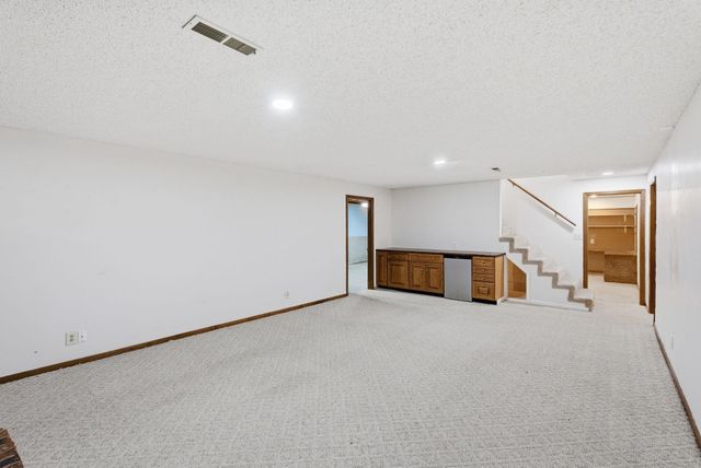 28 Harris, Rose Hill, KS 67133