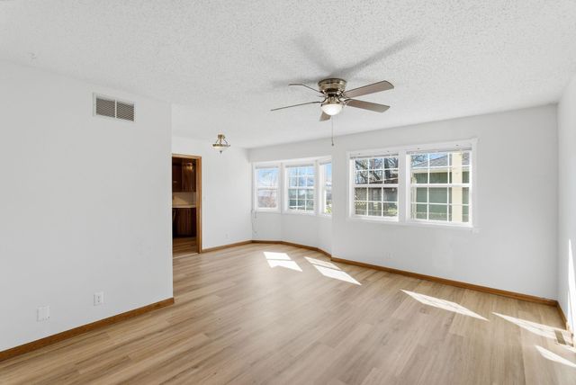 28 Harris, Rose Hill, KS 67133