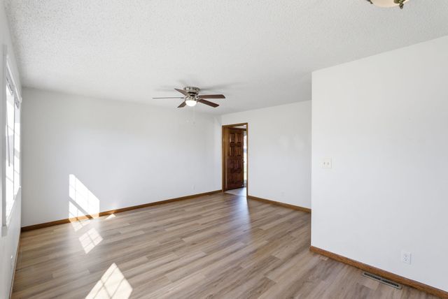 28 Harris, Rose Hill, KS 67133