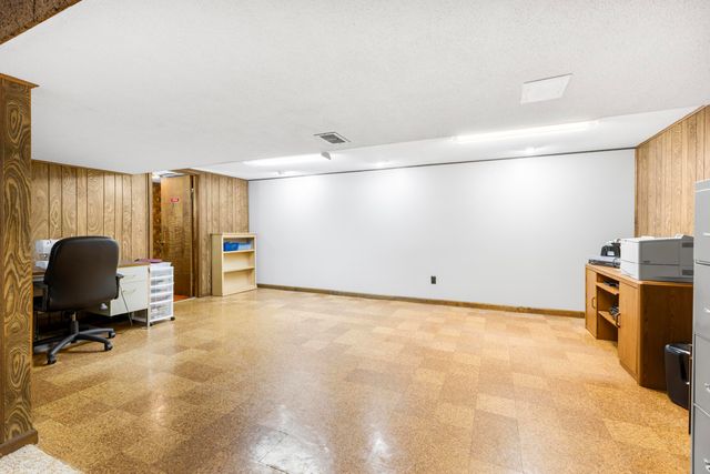 408 S Moorland Drive, Battle Creek City, MI 49015