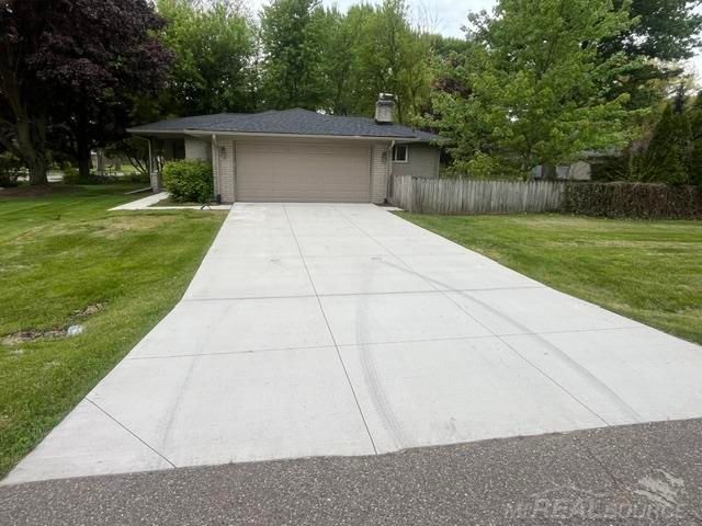 53431 Ruann Drive, Shelby Twp, MI 48316