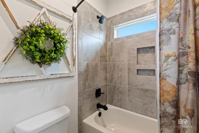 10754 Secretariat Boulevard, Daphne, AL 36526