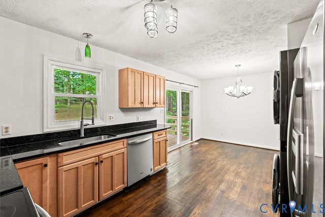 229 Washington St, Locust Grove, VA 22508