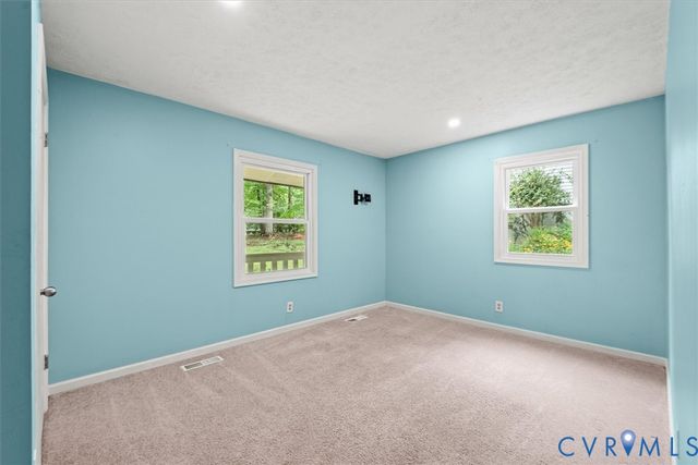 229 Washington St, Locust Grove, VA 22508