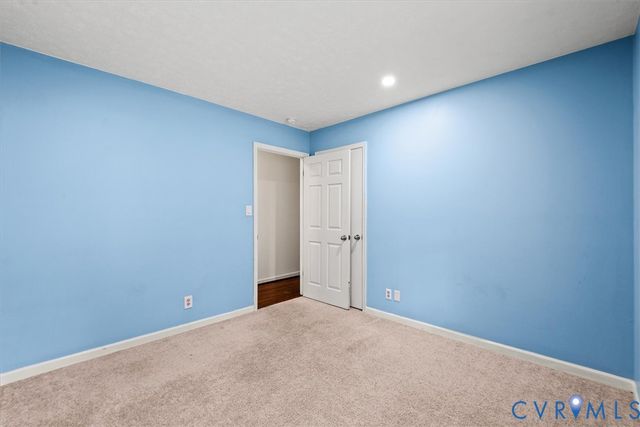 229 Washington St, Locust Grove, VA 22508