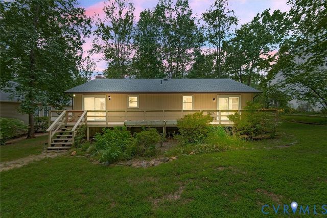 229 Washington St, Locust Grove, VA 22508