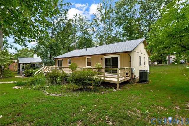229 Washington St, Locust Grove, VA 22508