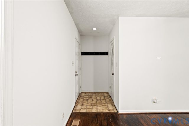 229 Washington St, Locust Grove, VA 22508