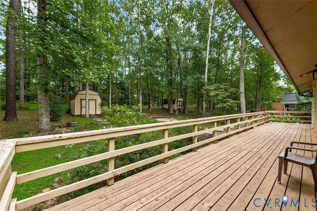 229 Washington St, Locust Grove, VA 22508