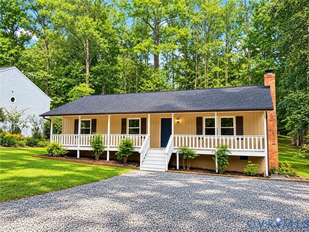 229 Washington St, Locust Grove, VA 22508