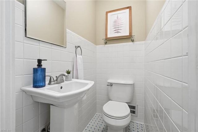 738 Shirley AVE, Norfolk, VA 23517