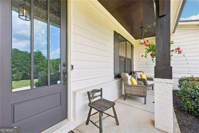 4060 Silverstone Drive, Braselton, GA 30517