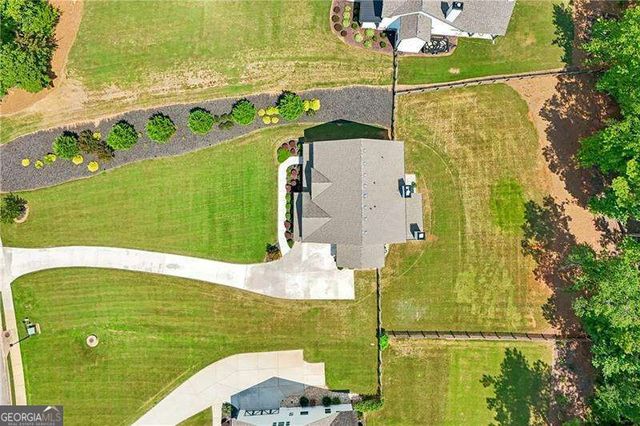 4060 Silverstone Drive, Braselton, GA 30517