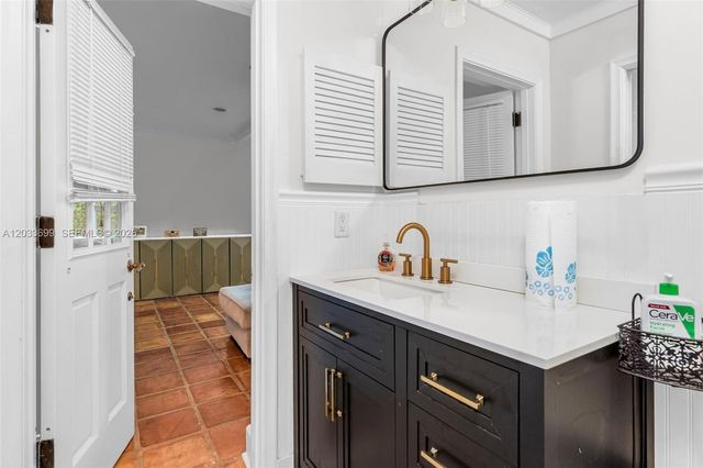 680 El Dorado Parkway, Plantation, FL 33317