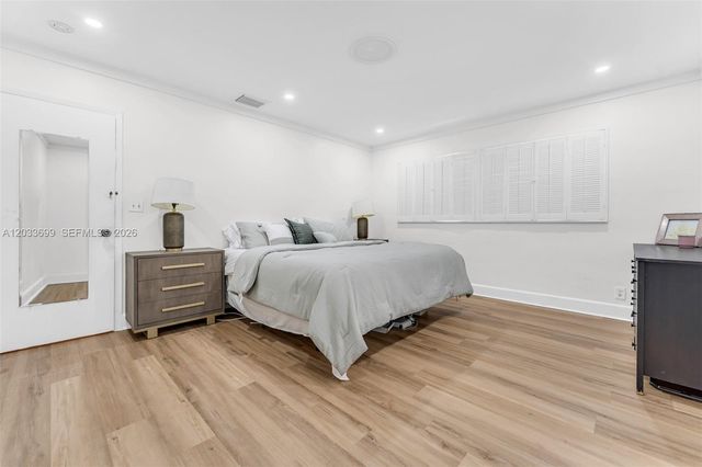 680 El Dorado Parkway, Plantation, FL 33317