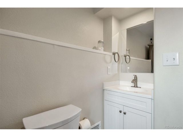 9953 travis St, Thornton, CO 80229