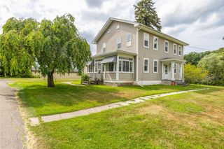 757 Holt Rd, Apt 1, Webster, NY 14580