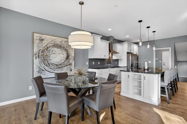 552 Panorama Circle NW, Rochester, MN 55901