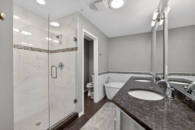 552 Panorama Circle NW, Rochester, MN 55901