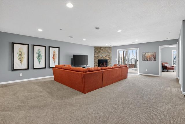 552 Panorama Circle NW, Rochester, MN 55901