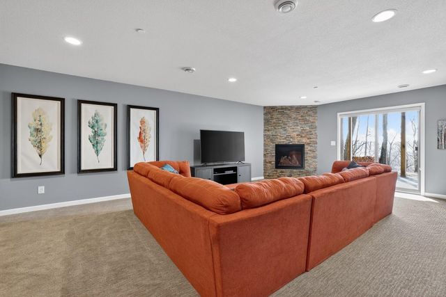 552 Panorama Circle NW, Rochester, MN 55901