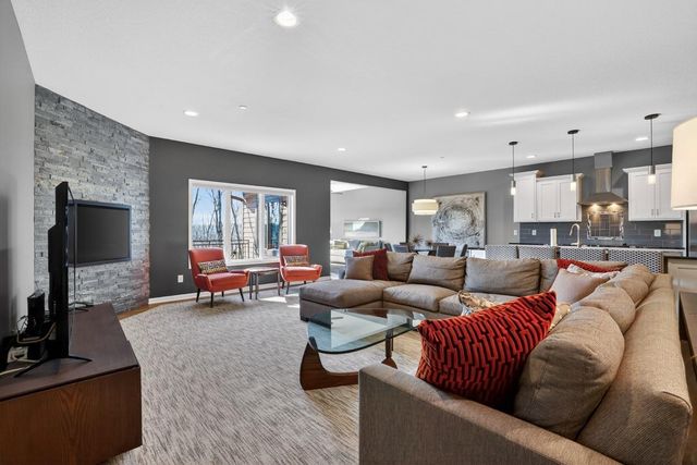 552 Panorama Circle NW, Rochester, MN 55901