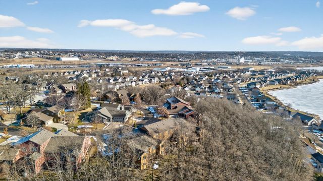 552 Panorama Circle NW, Rochester, MN 55901