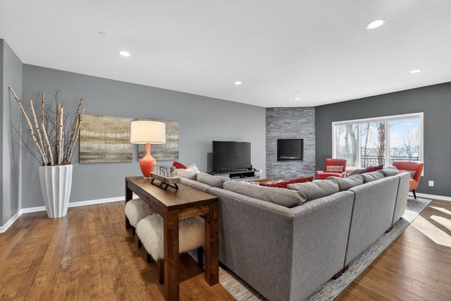 552 Panorama Circle NW, Rochester, MN 55901