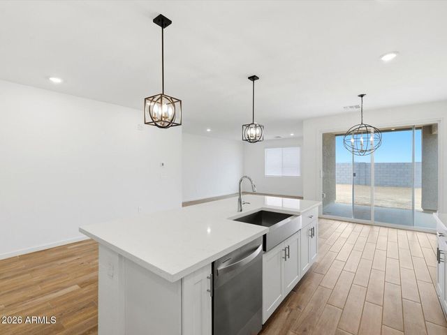 17782 W ILLINI Street, Goodyear, AZ 85338