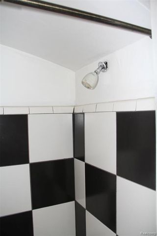 9581 Mark Twain Street, Detroit, MI 48227