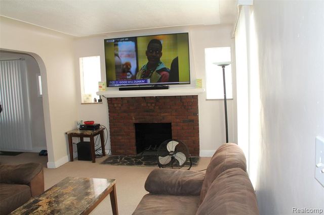 9581 Mark Twain Street, Detroit, MI 48227