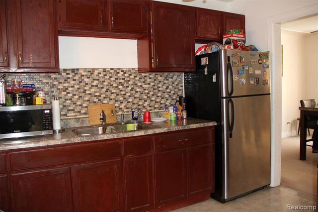 9581 Mark Twain Street, Detroit, MI 48227