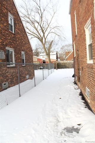 9581 Mark Twain Street, Detroit, MI 48227