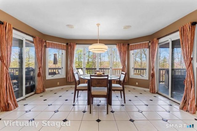 81 Georges Lane, Monroe, CT 06468