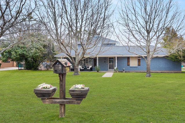 1504 Shields Avenue, Cedar Hill, TX 75104