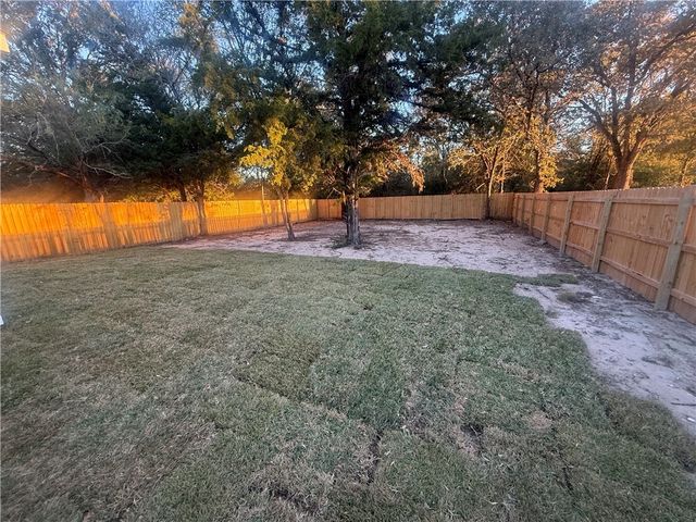 1913 Marshall Avenue, Bryan, TX 77803