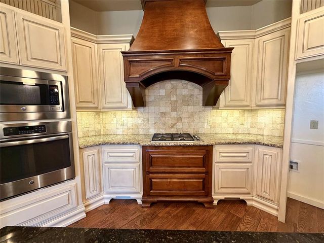 2817 Marigold Lane, Edmond, OK 73013