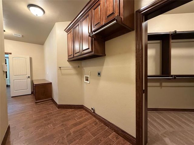 2817 Marigold Lane, Edmond, OK 73013