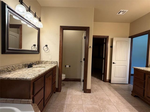 2817 Marigold Lane, Edmond, OK 73013