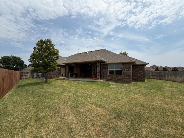 2817 Marigold Lane, Edmond, OK 73013
