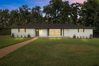 2515 Preston Ave, Tyler, TX 75701