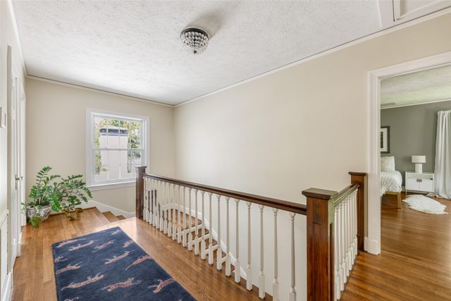 2036 Windsor Place, Fort Worth, TX 76110