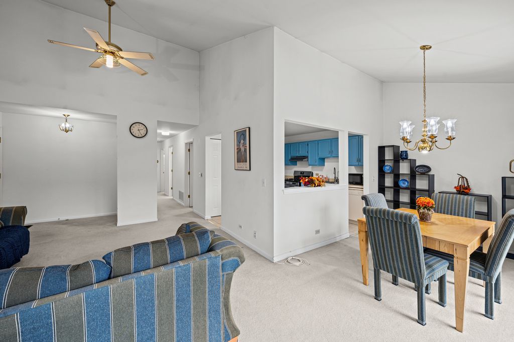 785 Margate Lane B, Prospect Heights, IL 60070 — photo 4