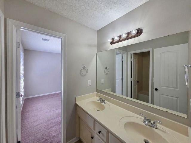 16885 W 161st Terrace, Olathe, KS 66062